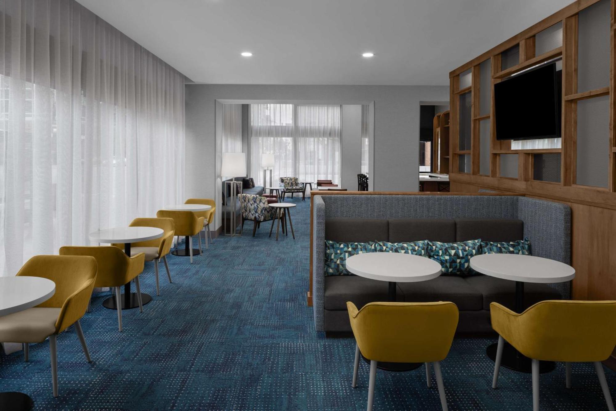 Hampton Inn Cleveland-Downtown Exterior foto
