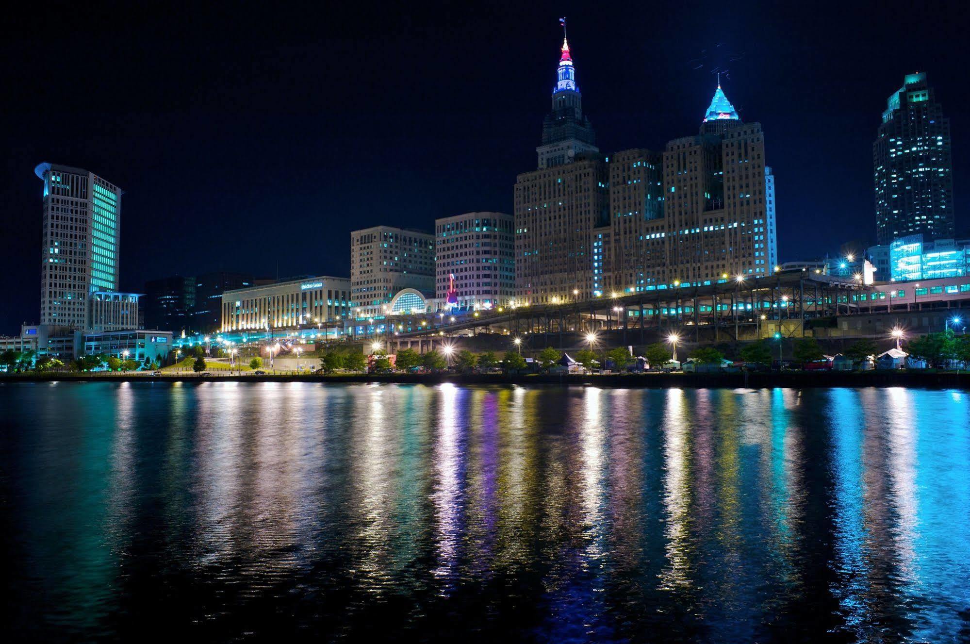 Hampton Inn Cleveland-Downtown Exterior foto